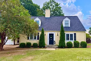 707 W Barr St, Lancaster, SC 29720 - Photo 1