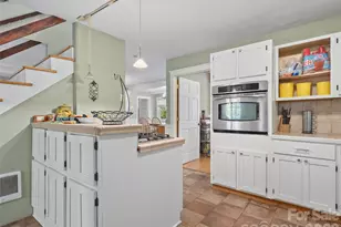 885 Rustic Heights Rd, Waynesville, NC 28785 - Photo 17