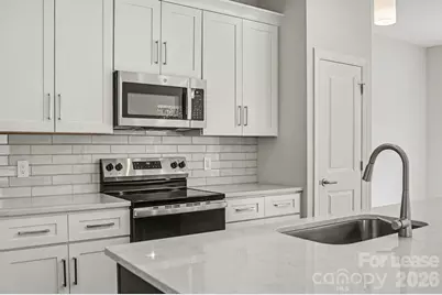 562 W Wilson Avenue, Mooresville, NC 28115 - Photo 17
