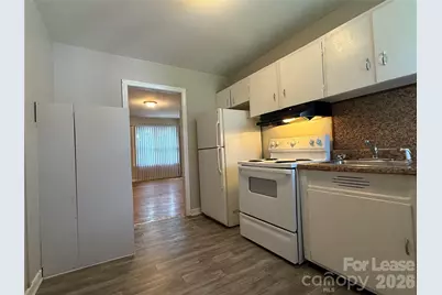 100 E Bradley Street, Gastonia, NC 28052 - Photo 9