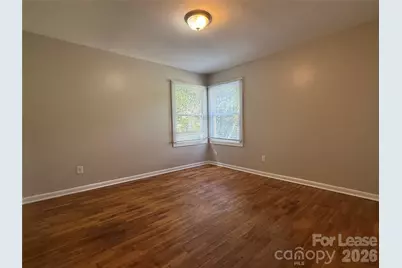 100 E Bradley Street, Gastonia, NC 28052 - Photo 11