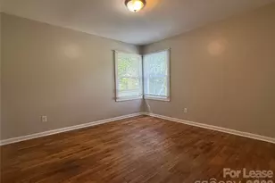 100 E Bradley St, Gastonia, NC 28052 - Photo 11
