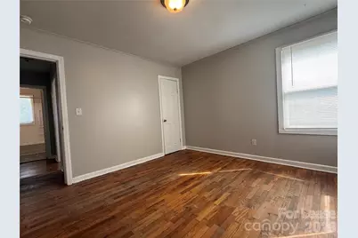 102 E Bradley Street, Gastonia, NC 28052 - Photo 11