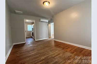 102 E Bradley Street, Gastonia, NC 28052 - Photo 3