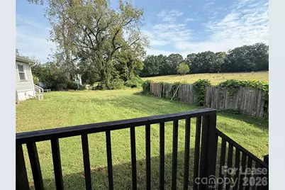 102 E Bradley Street, Gastonia, NC 28052 - Photo 19