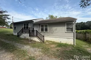 102 E Bradley St, Gastonia, NC 28052 - Photo 1