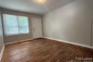 102 E Bradley St, Gastonia, NC 28052 - Photo 5