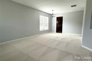 16727 Macanthra Dr, Charlotte, NC 28213 - Photo 5