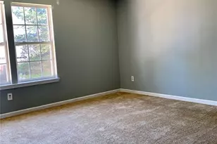 5307 Waverly Lynn Ln, Charlotte, NC 28269 - Photo 9