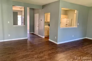 5307 Waverly Lynn Ln, Charlotte, NC 28269 - Photo 5