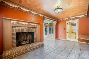 3110 9th Tee Dr, Newton, NC 28658 - Photo 11
