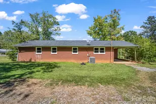182 Longview Dr, Forest City, NC 28043 - Photo 5
