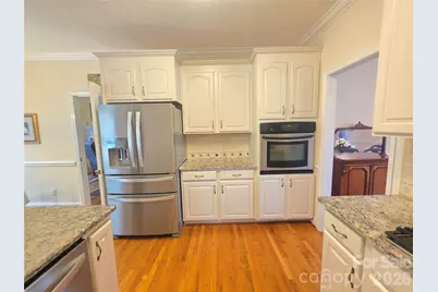 408 5th Avenue NE, Conover, NC 28613 - Photo 9