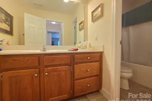 408 5th Ave NE, Conover, NC 28613 - Photo 21