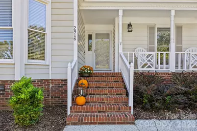 2916 Winghaven Lane, Charlotte, NC 28210 - Photo 3