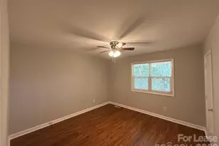 1613 N Sharon Amity Rd, Charlotte, NC 28205 - Photo 9