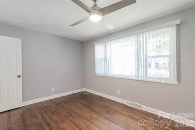 3331 Erskine Drive, Charlotte, NC 28205 - Photo 15