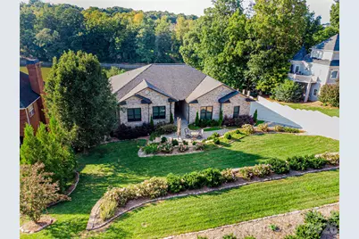 631 46th Avenue Drive NE, Hickory, NC 28601 - Photo 9
