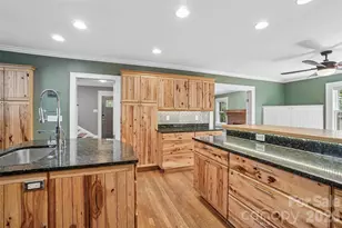 23 Lanvale Ave, Asheville, NC 28806 - Photo 7