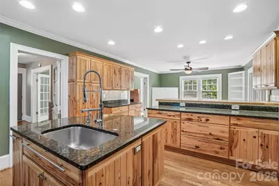 23 Lanvale Avenue, Asheville, NC 28806 - Photo 9