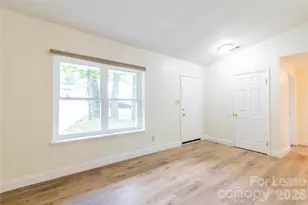 7821 Cloughy Cir, Charlotte, NC 28212 - Photo 27