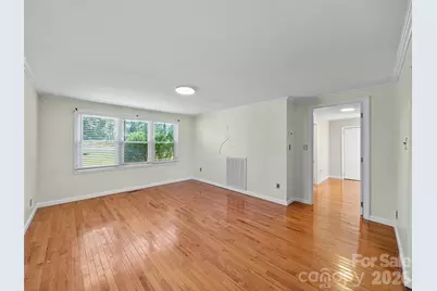 102 Phillips Road, Spruce Pine, NC 28777 - Photo 11