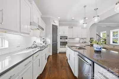 19034 Cypress Garden Drive, Davidson, NC 28036 - Photo 15