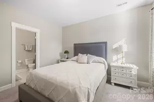 19034 Cypress Garden Dr, Davidson, NC 28036 - Photo 23