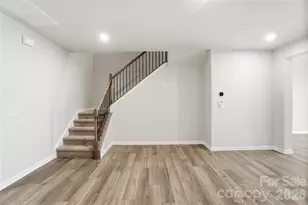 5212 Wyes Oak Ln, Charlotte, NC 28269 - Photo 5