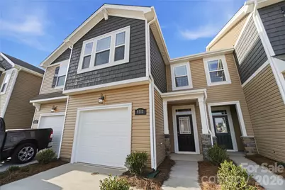 5230 Wyes Oak Lane, Charlotte, NC 28269 - Photo 3