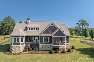 978 Mapleton Ln, Columbus, NC 28722 - Photo 3