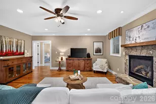 70 King Heights Dr, Fletcher, NC 28732 - Photo 25