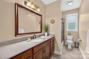 70 King Heights Dr, Fletcher, NC 28732 - Photo 31