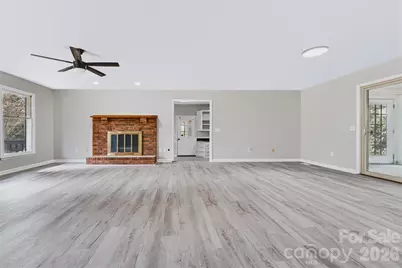 2537 Brentwood Circle, Lenoir, NC 28645 - Photo 7