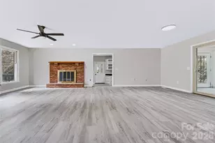 2537 Brentwood Cir, Lenoir, NC 28645 - Photo 7