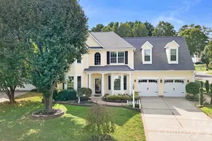 11623 Fox Hill Dr, Charlotte, NC 28269 - Photo 1
