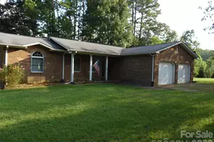 1453 Marshbrooke Ln, Catawba, NC 28609 - Photo 3