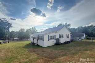 17 Hill St, Great Falls, SC 29055 - Photo 27