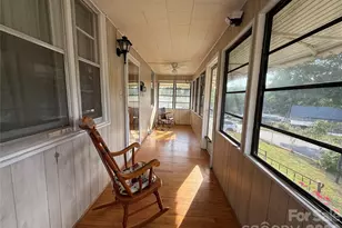 17 Hill St, Great Falls, SC 29055 - Photo 3