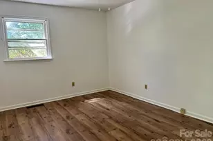 215 Norleon Ave, Hendersonville, NC 28791 - Photo 11