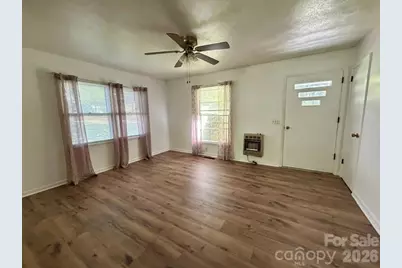 215 Norleon Avenue, Hendersonville, NC 28791 - Photo 3