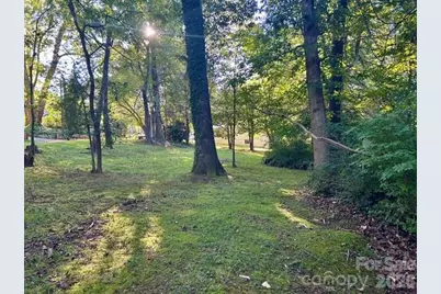 215 Norleon Avenue, Hendersonville, NC 28791 - Photo 15