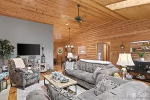357 Rosewood Ln, Burnsville, NC 28714 - Photo 11