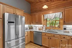 357 Rosewood Ln, Burnsville, NC 28714 - Photo 19