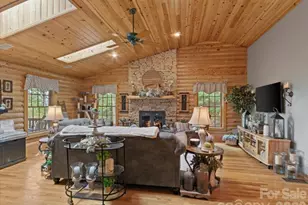 357 Rosewood Ln, Burnsville, NC 28714 - Photo 9