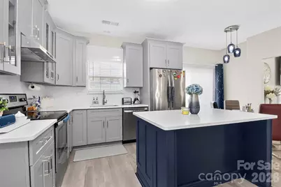 1811 Jeffrey Bryan Drive, Charlotte, NC 28213 - Photo 15