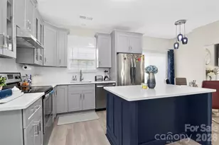 1811 Jeffrey Bryan Dr, Charlotte, NC 28213 - Photo 15