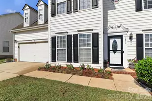 1811 Jeffrey Bryan Dr, Charlotte, NC 28213 - Photo 3