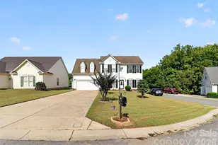 1811 Jeffrey Bryan Dr, Charlotte, NC 28213 - Photo 5