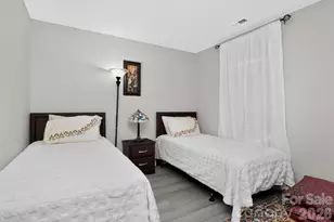 1811 Jeffrey Bryan Dr, Charlotte, NC 28213 - Photo 35
